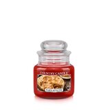 Country Candle Warm Apple Pie kvapioji žvakė mini 1 dagtis (104 g)