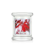 Kringle Candle First Snow kvapioji žvakė, 1 dagtis (127 g)