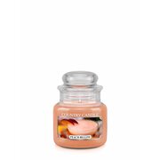 Country Candle Peach Bellini kvapioji žvakė mini 1 dagtis (104 g)