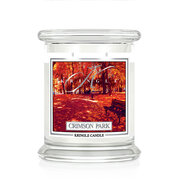 Kringle Candle Crimson Park kvapioji žvakė vidutinė 2 dagčių (411 g)