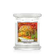 Kringle Candle Autumn Road vidutinė 2 dagčių kvapioji žvakė (411g)
