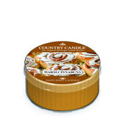 Country Candle Warm Cinnabuns kvapioji žvakė (42g)
