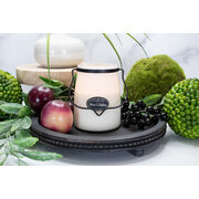 MILKHOUSE CANDLE Slyvų ir šeivamedžių kvapioji žvakė BUTTER JAR (624 g)