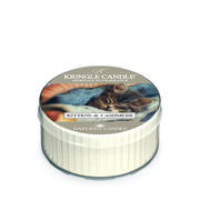 Kringle Candle Kittens & Cashmere kvapioji žvakė (42g)